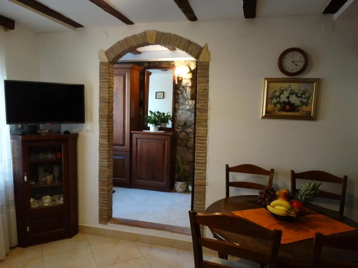 Ferienhaus Rustika Porec 0*,